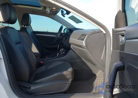 2019 Volkswagen Jetta 1.4T R-Line/1.4T S/1.4T Se from USA, damaged, VIN 3VWC57BU6KM112788